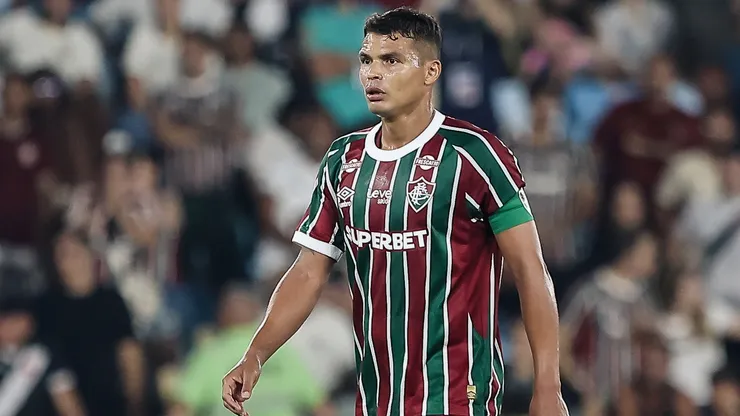 Thiago Silva atualmente defende o Porto