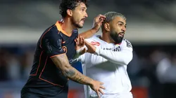 Corinthians encara Santos na Vila Belmiro tentando quebrar jejum em clássicos na temporada - Foto Marcello ZambranaAGIF