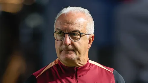 Dorival Júnior durante o último clássico disputado na Vila Belmiro