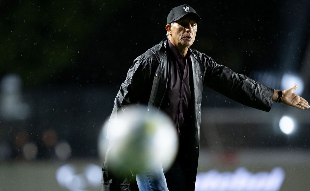 Renato Gaúcho aposta na recuperação do elenco e dá novas chances a jogadores no Vasco