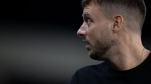 Venê Casagrande aponta “chance zero” de demissão de Anselmi após derrota do Botafogo para o Flamengo - Foto Jorge RodriguesAGIF