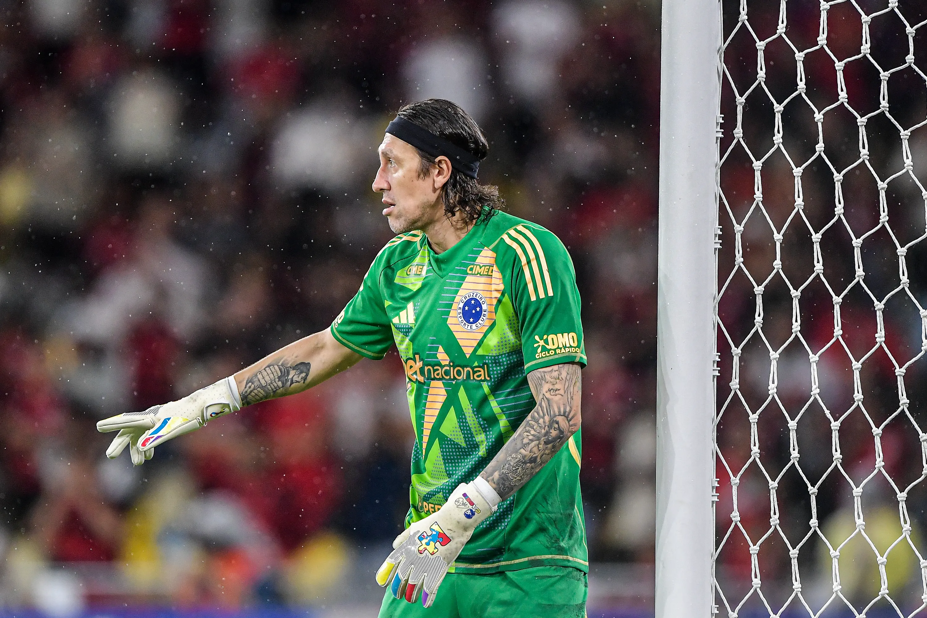 Cássio sofreu lesão durante partida contra o Flamengo. Foto: Thiago Ribeiro/AGIF
