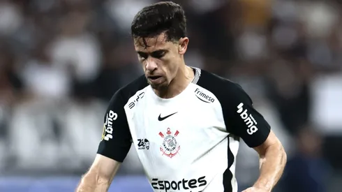 Gabriel Paulista erra e Corinthians leva gol de empate de Gabigol