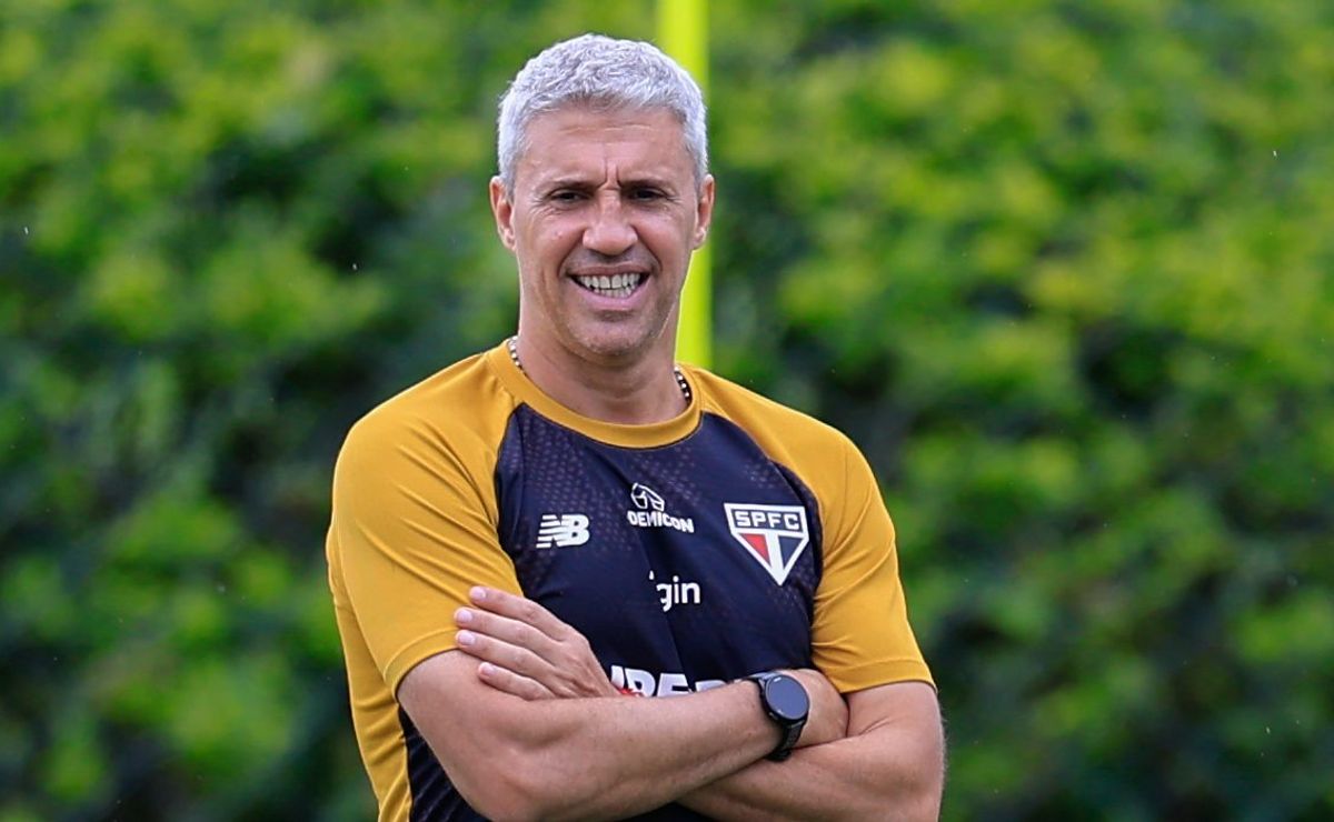 Na mira do Cruzeiro, Hernán Crespo também é procurado pelo Botafogo nos bastidores