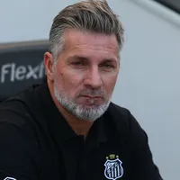 Auxiliar de Vojvoda ouve gritos de "Burro" após tirar Gabigol