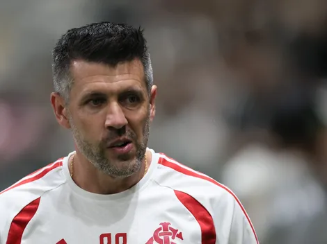 Escolhas de Pezzolano não funcionam na derrota do Internacional
