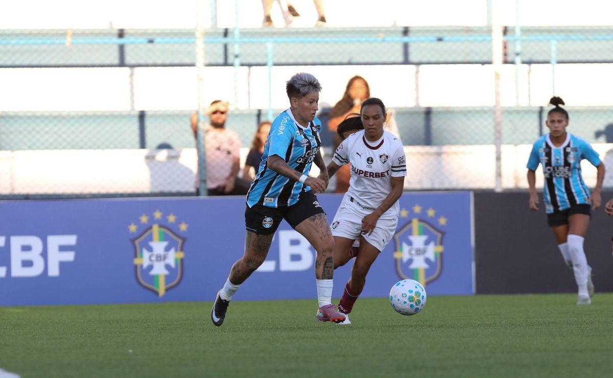 Fluminense vence o Grêmio fora de casa e entra no G-5 do Brasileirão Feminino