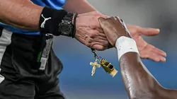 Arbitragem. Foto: Thiago Ribeiro/AGIF