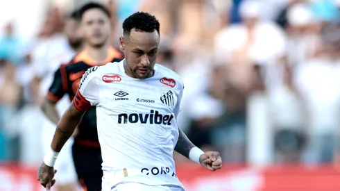 Neymar saiu irritado em empate contra o Corinthians no Brasileirão