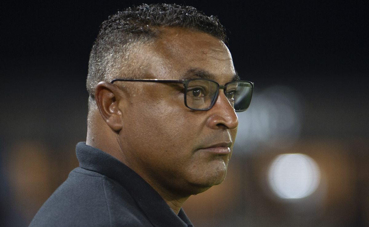 Roger Machado é letal em estratégia no segundo tempo e conduz virada do São Paulo diante do Bragantino