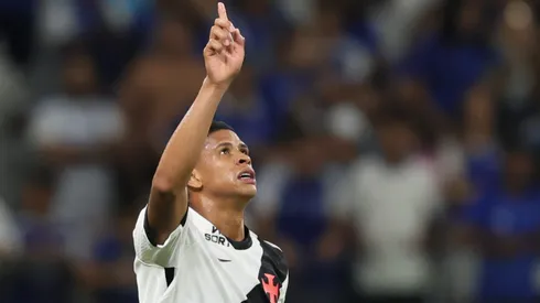 Cauan Barros celebra seu gol no Mineirão - Foto: Gilson Lobo/AGIF