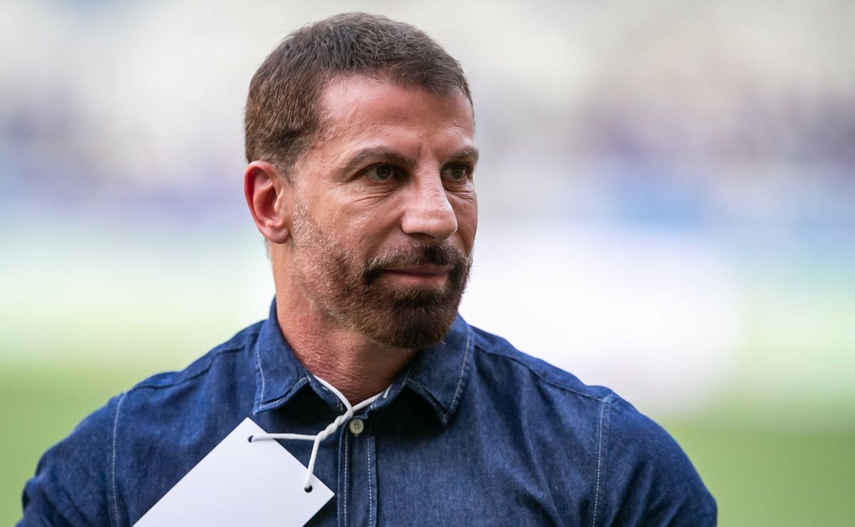 Pedrinho se envolve em confusão no Mineirão após empate do Vasco contra o Cruzeiro