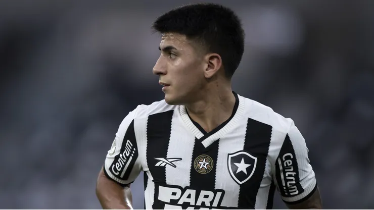Thiago Almada jogador do Botafogo durante partida contra o Cuiaba no estadio Engenhao pelo campeonato Brasileiro A 2024.