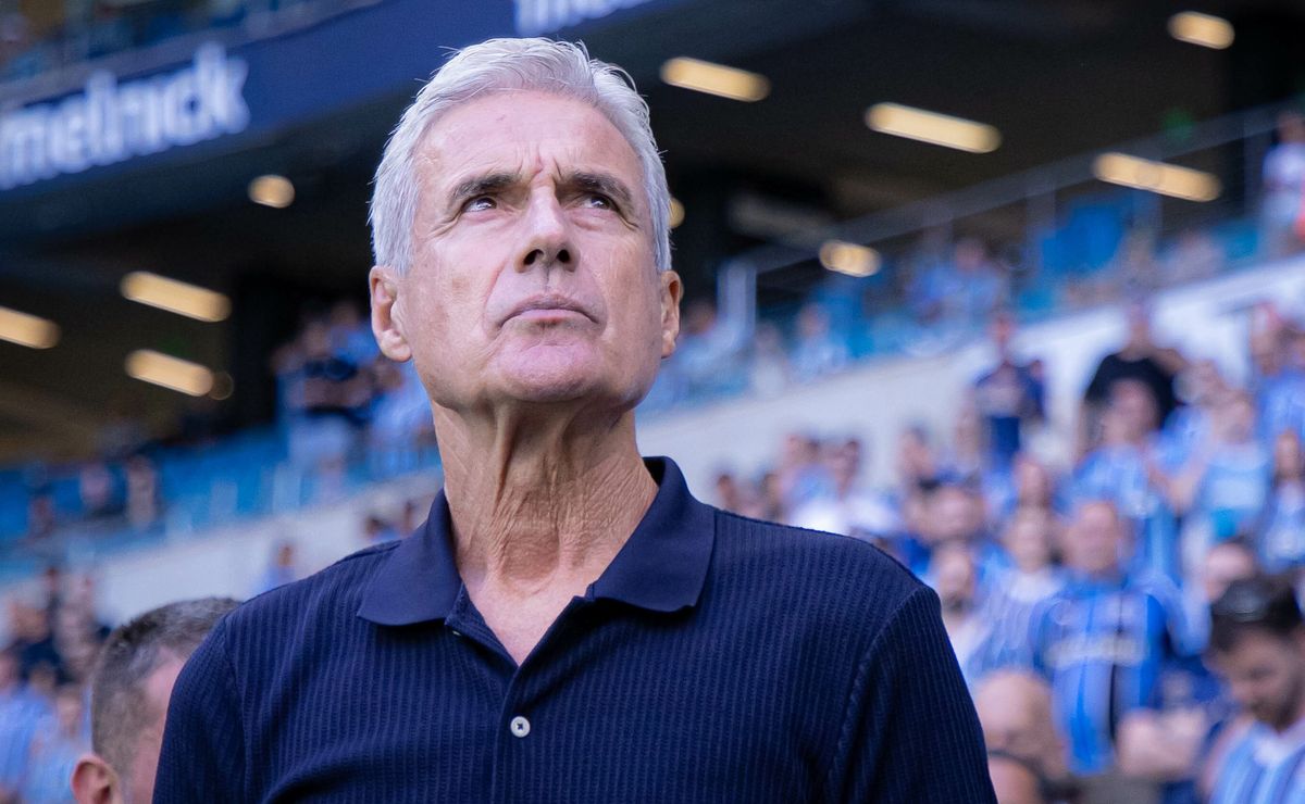 Grêmio confirma retornos de Amuzu, Willian e Tetê para duelo contra a Chapecoense pelo Brasileirão