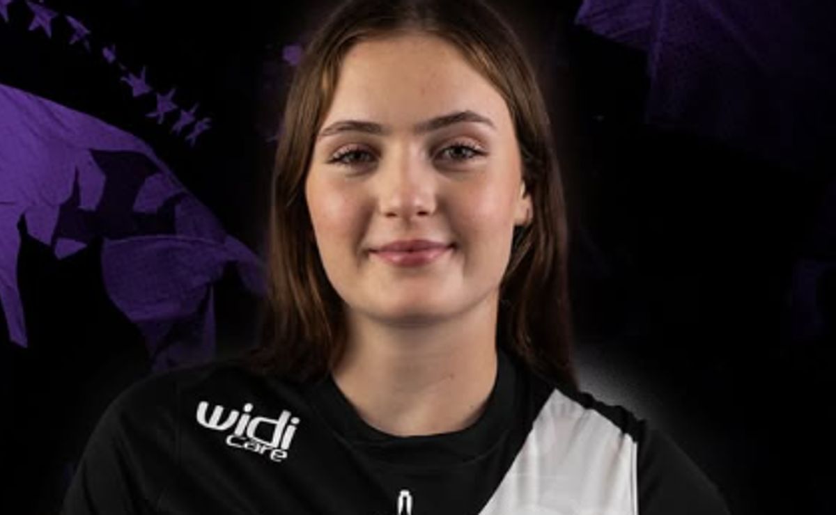 Vasco oficializa a contratação da atacante Helô, ex-Grêmio, para a temporada 2026