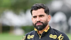 Tomás Rincón durante treino do Peixe.