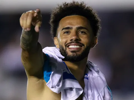 Claudinho tem salário de R$ 1,5 milhão no Catar