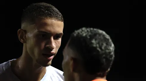 Vini Lira terá que operar LCA do joelho e, por isso, perderá o restante da temporada por recuperação