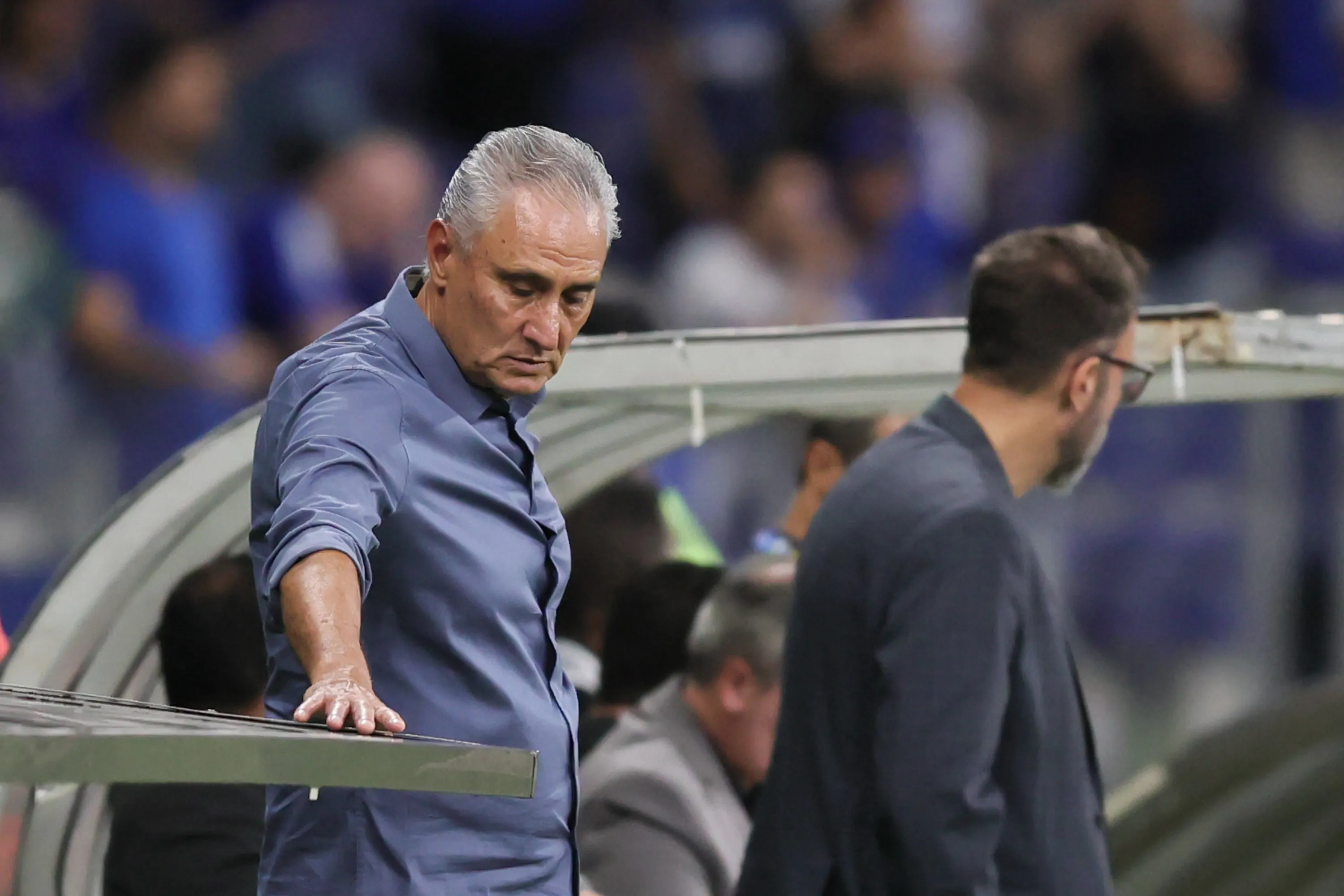 Tite durante a partida contra o Vasco. Foto: Gilson Lobo/AGIF