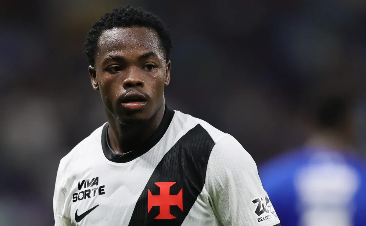 Andrés Gómez voa no Vasco, lidera números ofensivos e vira arma decisiva no Brasileirão