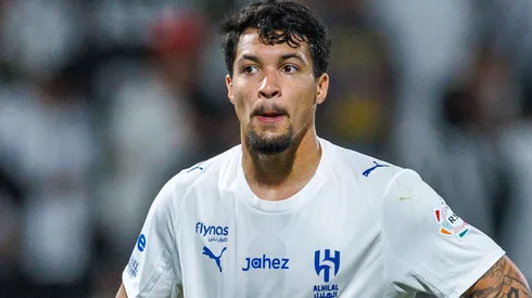 Atacante tem o futuro incerto - Foto: Abdullah Ahmed/Getty Images.