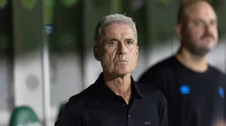 Luís Castro técnico do Grêmio durante partida contra o Chapecoense. Foto: Liamara Polli/AGIF