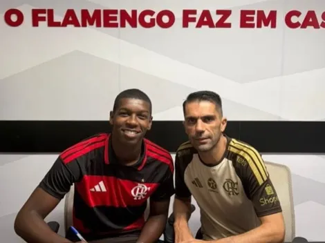 Flamengo renova promessa da base
