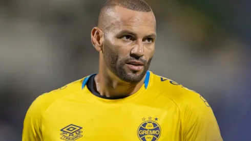 Weverton lamenta empate do Grêmio com a Chapecoense na Arena Condá.