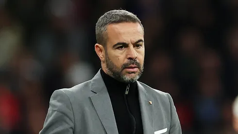 Artur Jorge tem boas chances de voltar ao futebol brasileiro. Foto: Florencia Tan Jun/Getty Images