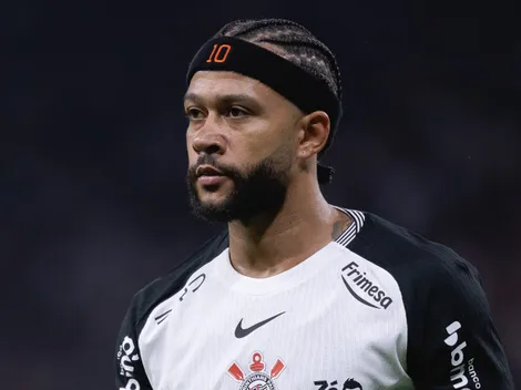 Corinthians espera ajuda de Memphis Depay para acertar renovação