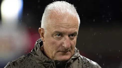 Dorival Júnior não vive um cenário confortável no Corinthians.