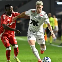 Santos enfrenta o Internacional buscando encerrar jejum de cinco anos