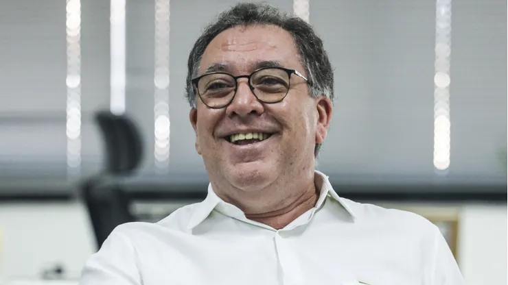 Presidente monitora o mercado - Foto: Raul Baretta/Santos FC.