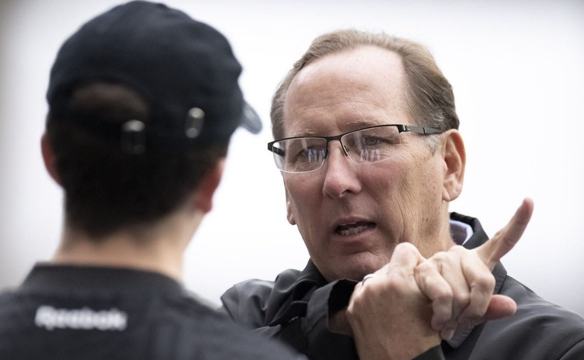 John Textor mira substituto de Anselmi e Botafogo abre negociação com Hernán Crespo