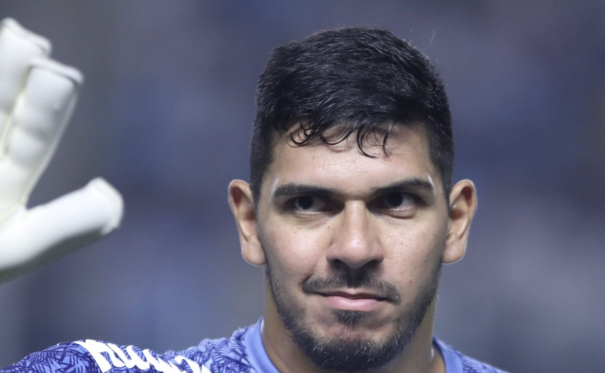 Corinthians faz novos contatos por João Paulo e interesse no goleiro esquenta nos bastidores