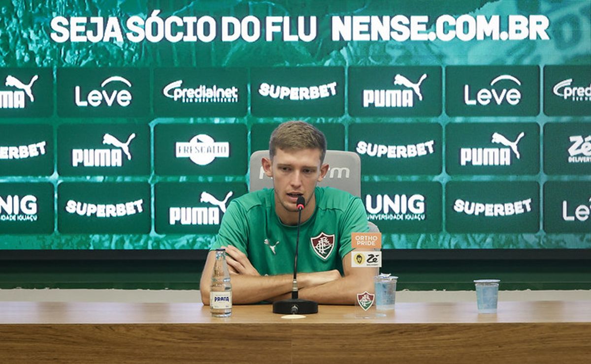 Castillo é apresentado no Fluminense e explica seu estilo de jogo: “Gosto de sair para jogar”