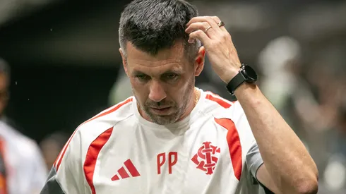 Pezzolano está garantido no cargo.