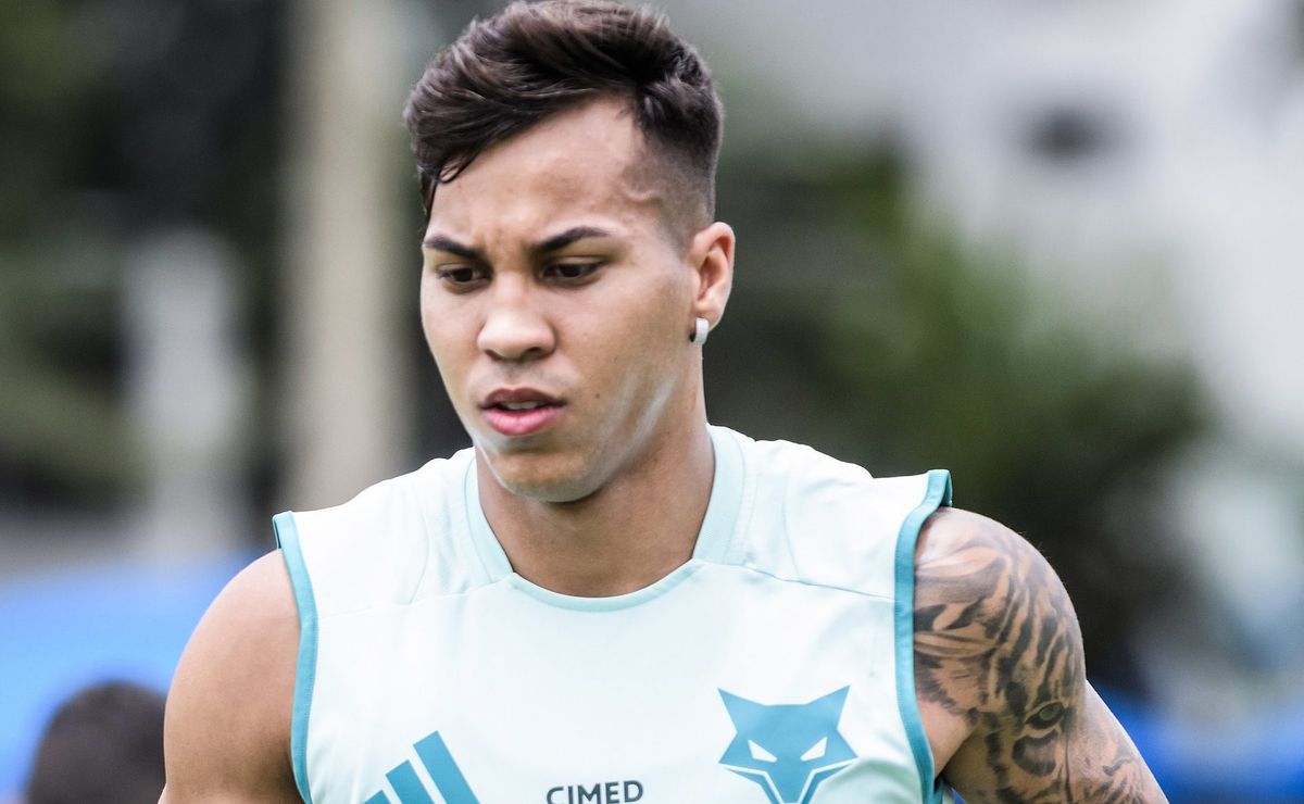 Kaio Jorge desfalca o Cruzeiro contra o Athletico-PR e problema no pé preocupa para sequência da temporada
