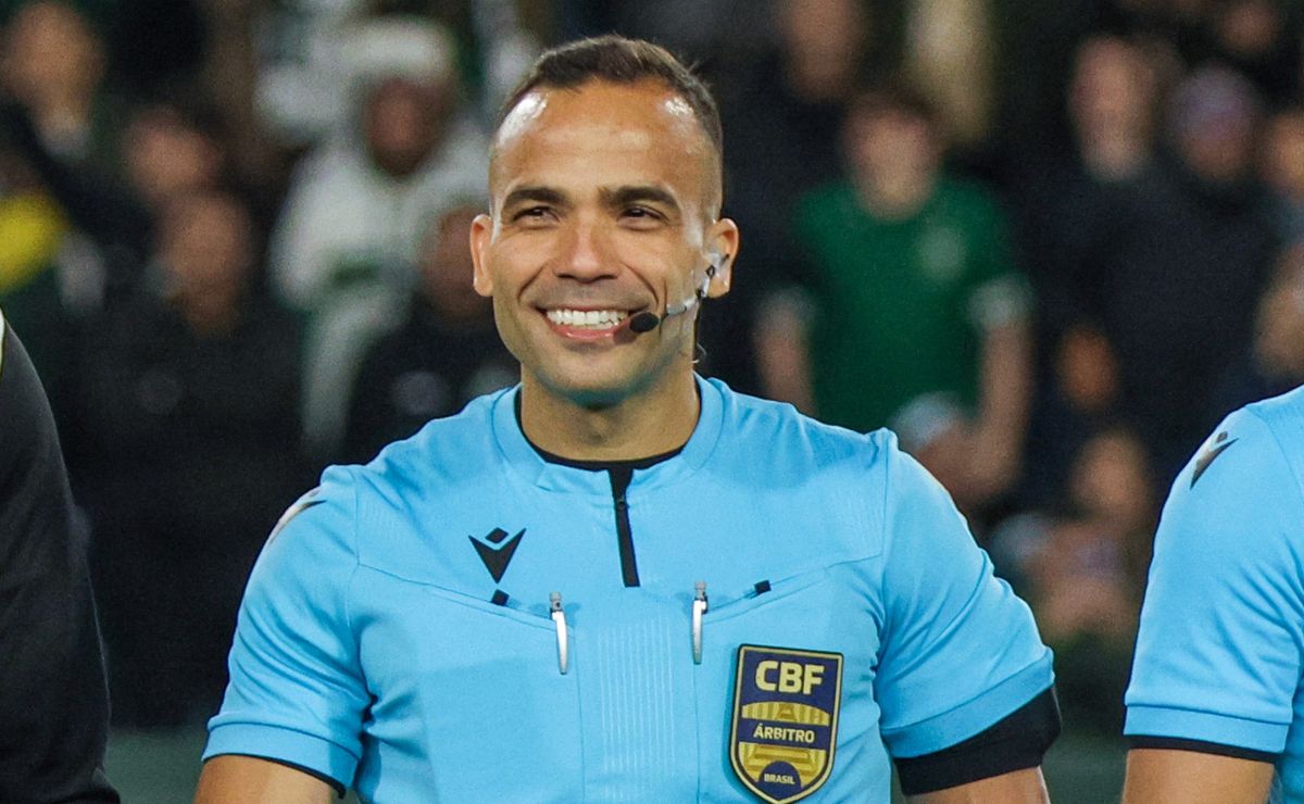 CBF define arbitragem para Grêmio x Vitória e histórico chama atenção