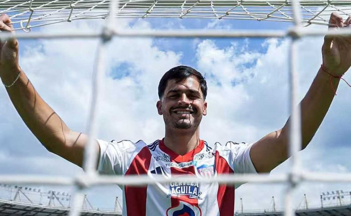 Botafogo mira goleiro do exterior e se mexe por Mauro Silveira, do Junior Barranquilla, para julho