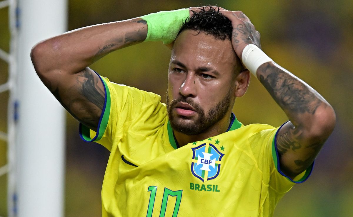 Arnaldo Ribeiro faz críticas pesadas a Neymar e cita Ronaldo: “Nunca foi e nunca será”