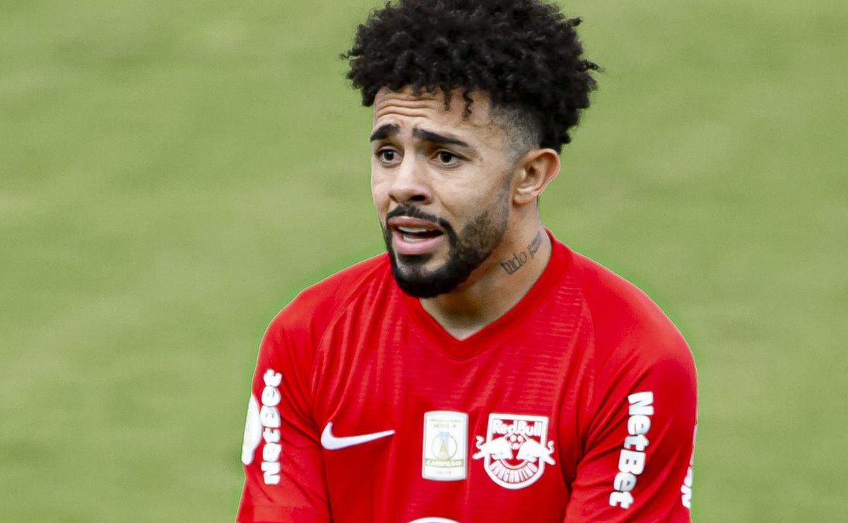 Al-Sadd quer receber R$ 119 milhões para negociar Claudinho, alvo do Santos no mercado