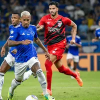 Cruzeiro enfrenta o Atheltico-PR com elenco quase quatro vezes mais caro