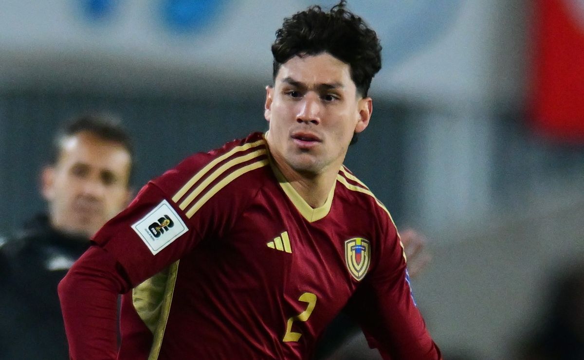 Nahuel Ferraresi e Kadir, do Botafogo, são convocados por Venezuela e Panamá na Data FIFA