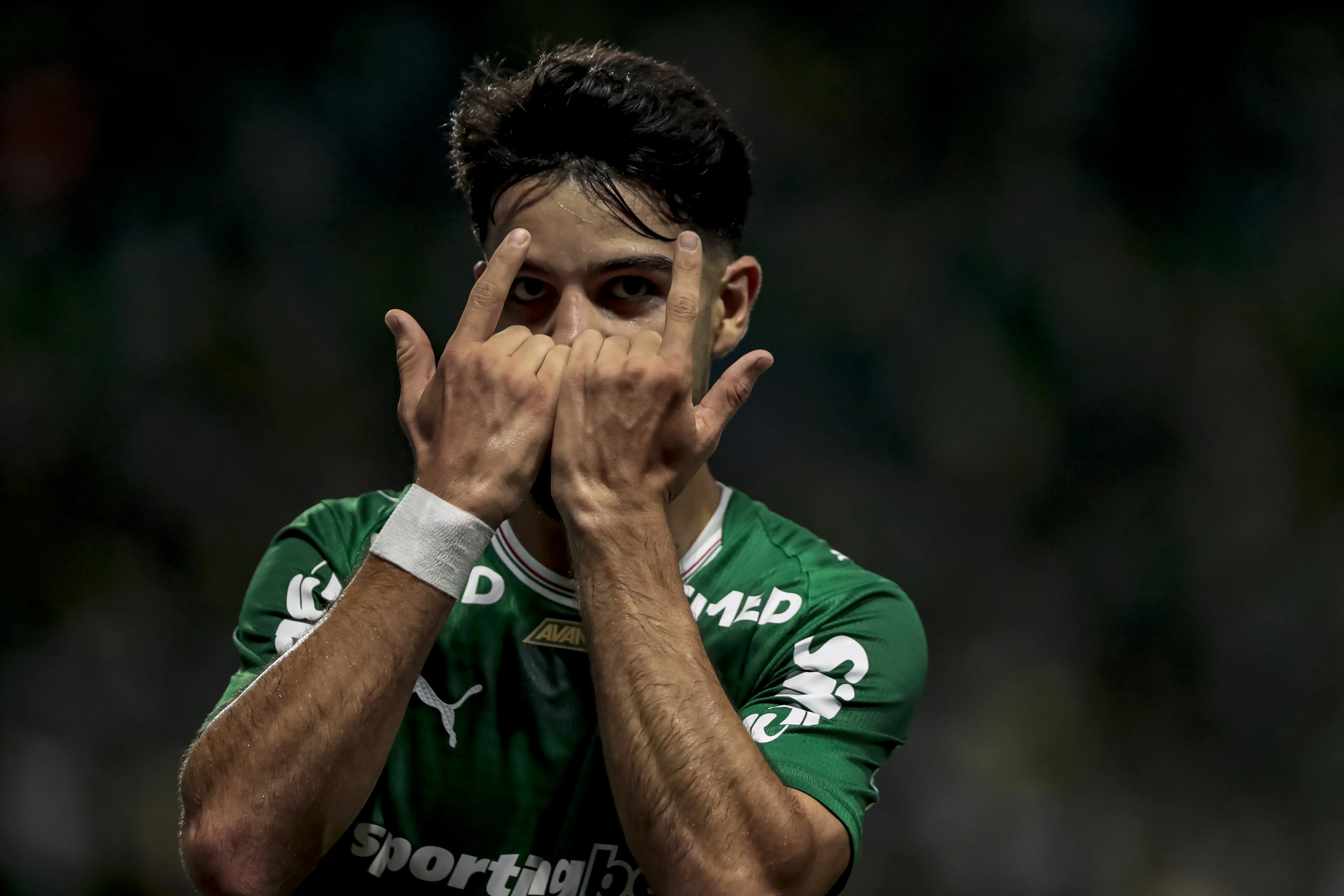 Flaco Lopez jogador do Palmeiras comemora seu gol durante partida contra o Mirassol no estadio Arena Allianz Parque pelo campeonato Brasileiro A 2026. Foto: Marco Miatelo/AGIF