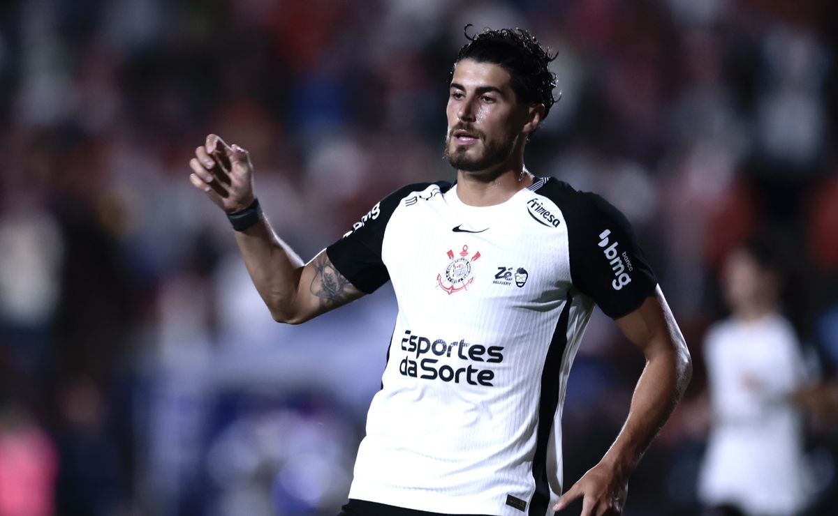 Corinthians não muda postura sobre Pedro Raul e não topa emprestá-lo com salário dividido
