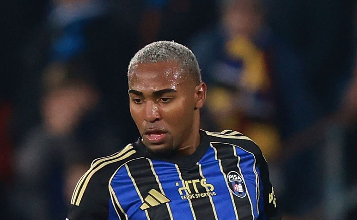 Lorran vive drama no Pisa da Itália e volta ao Flamengo ganha força no meio do ano