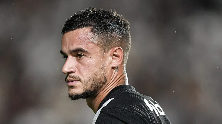 - Coutinho ex-jogador do Vasco durante partida contra o Chapecoense