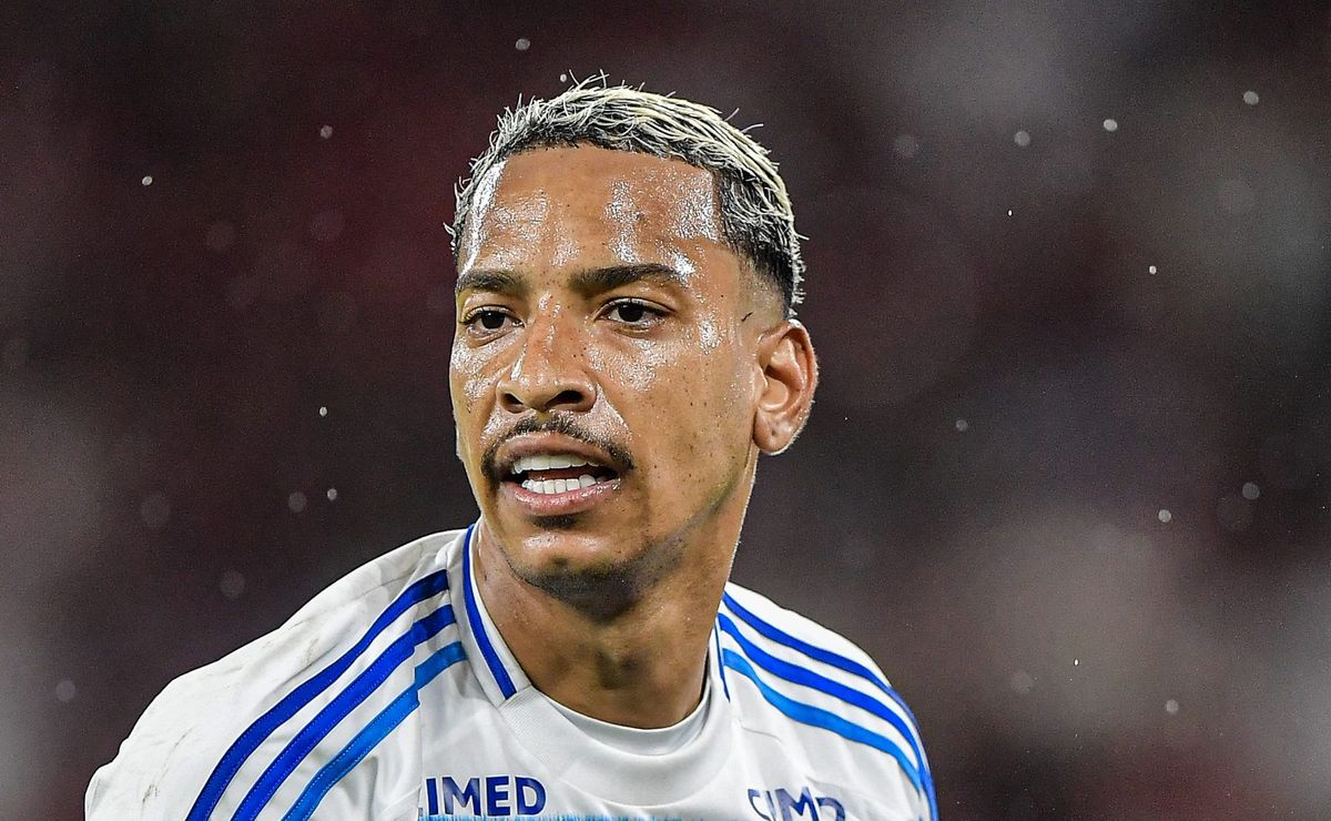 Sem Matheus Pereira e Zapelli, Athletico e Cruzeiro perdem camisas 10 em reencontro com Wesley Carvalho