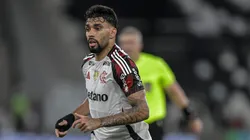 Lucas Paquetá em campo pelo Flamengo. Foto: Thiago Ribeiro/AGIF